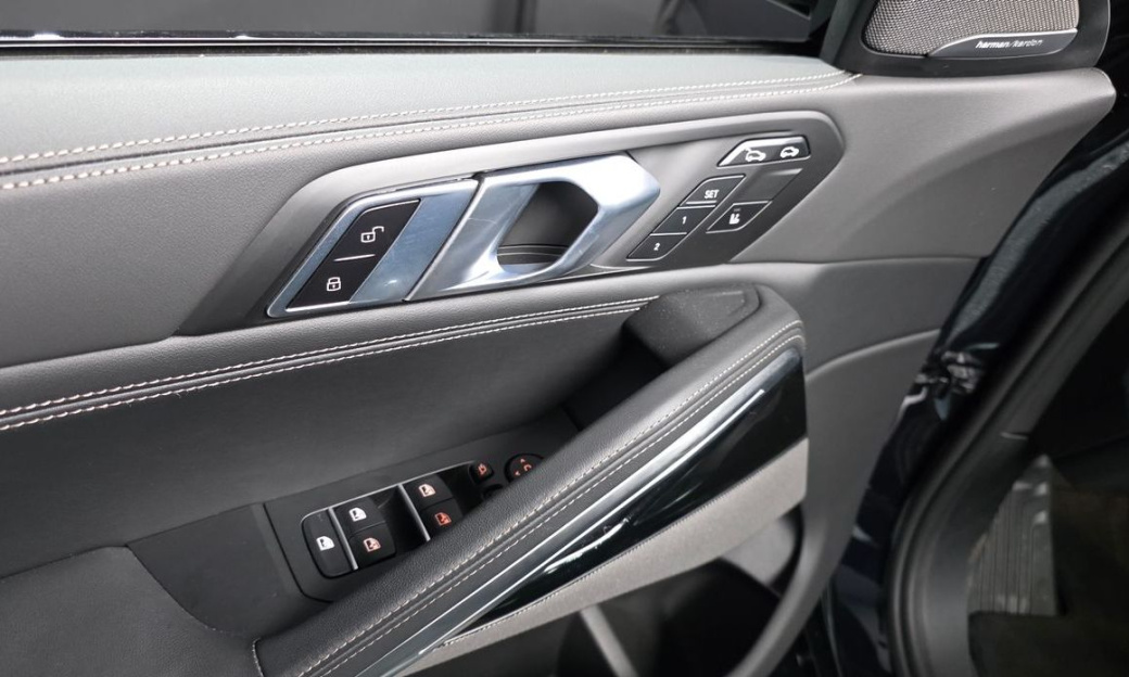 BMW X6 xDrive40d M Sport Pro, 2025