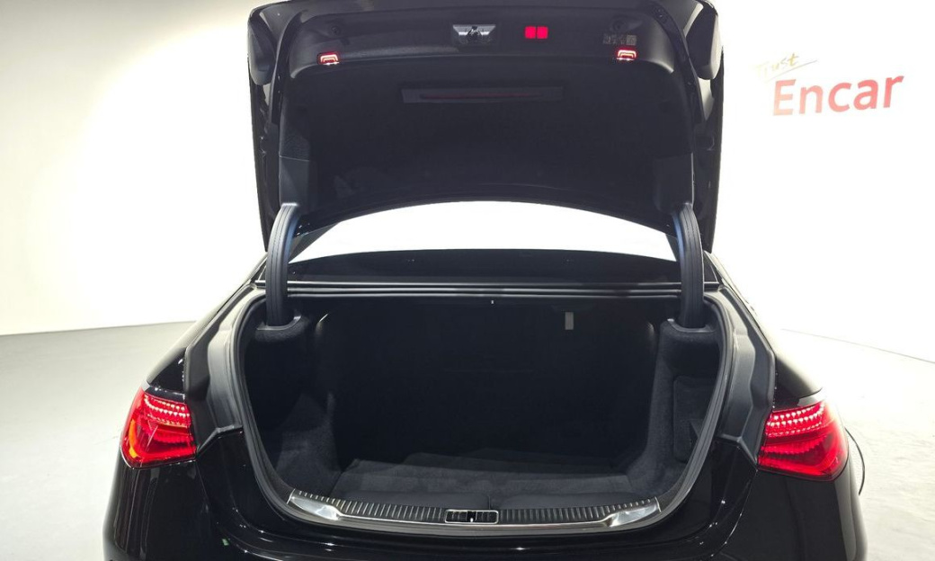 Mercedes-Benz S-Class Maybach S580 4MATIC, 2022