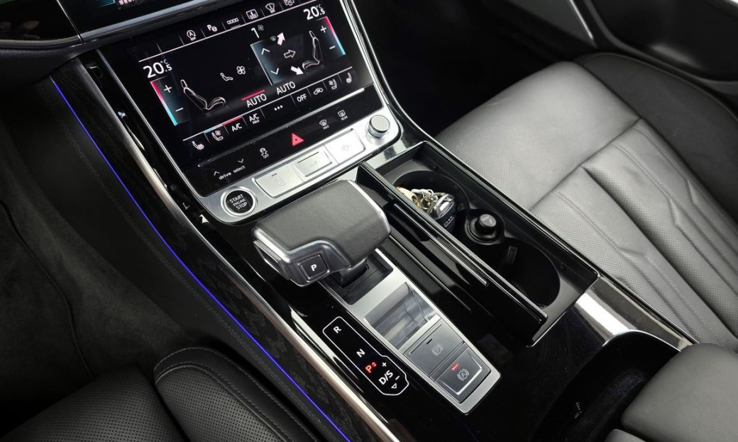 Audi A8 55 TFSI Quattro Premium LWB, 2023
