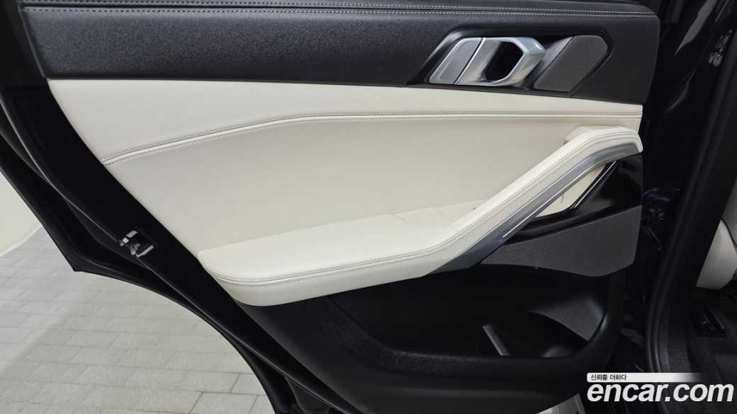BMW X6 xDrive40i M Sport, 2025