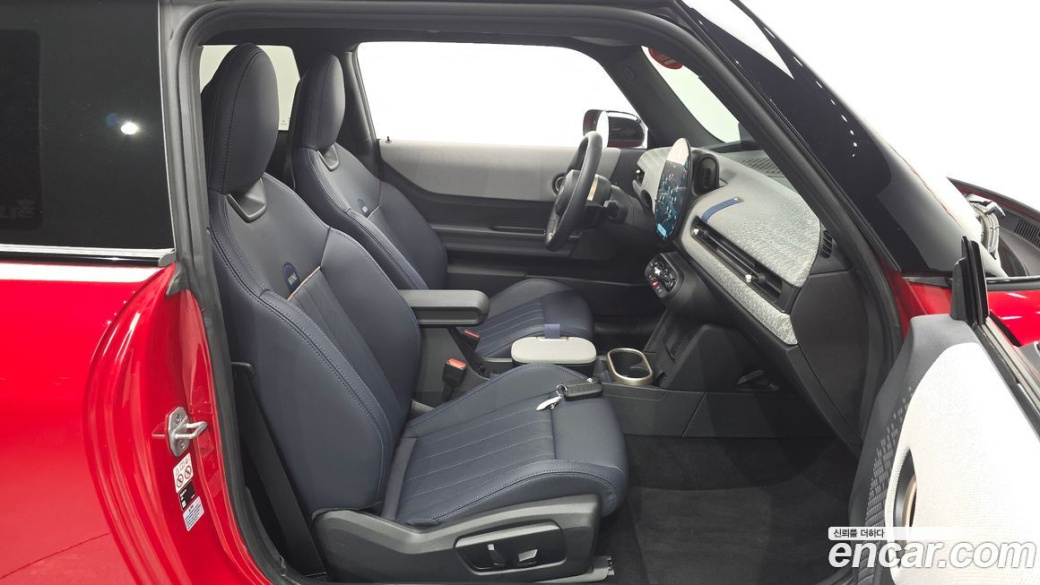Mini Cooper Favoured, 2025
