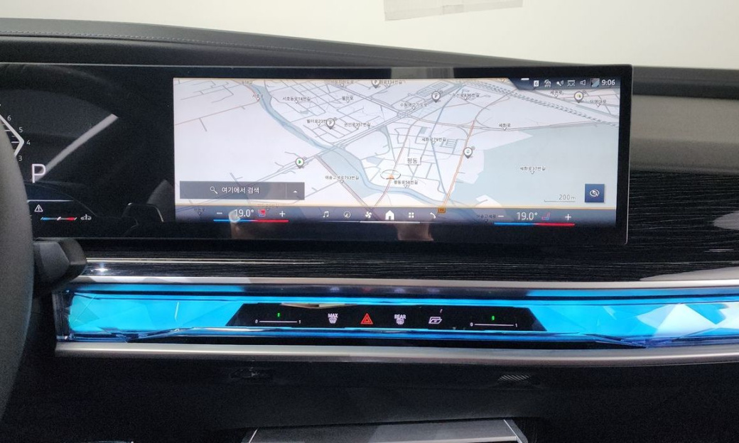 BMW 7-Series 740i xDrive M Sport, 2025