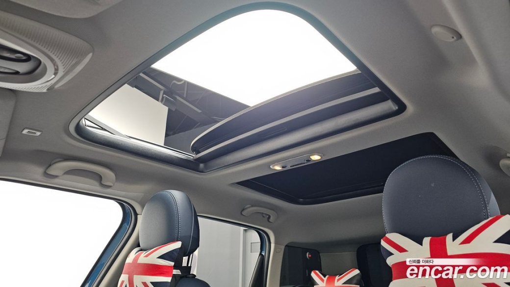 Mini Countryman ALL4 Classic Launch Pack, 2023