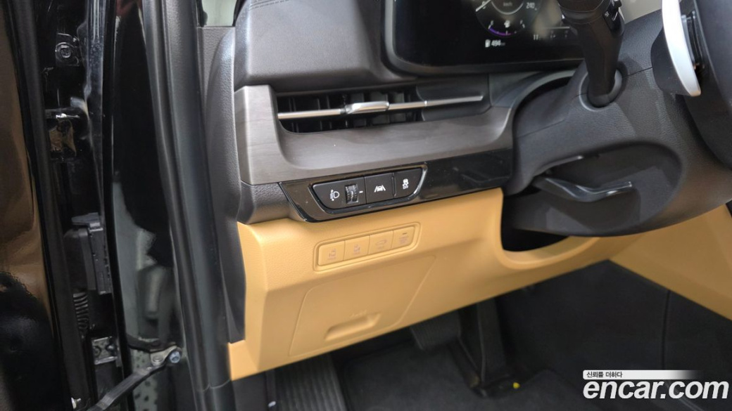 Kia Carnival 9-Seater Signature, 2022
