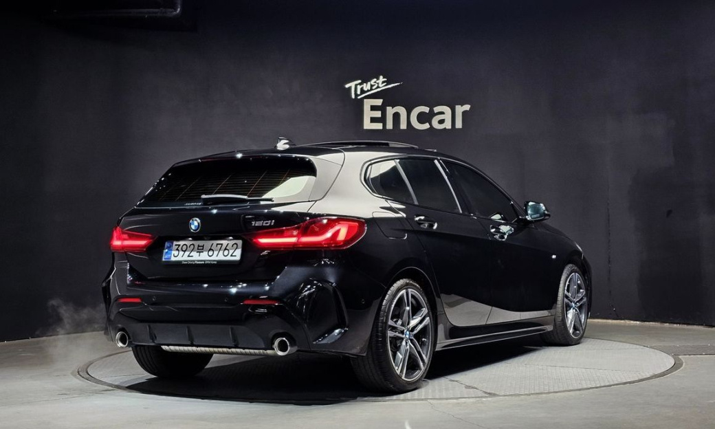 BMW 1-Series 120i M Sports, 2024