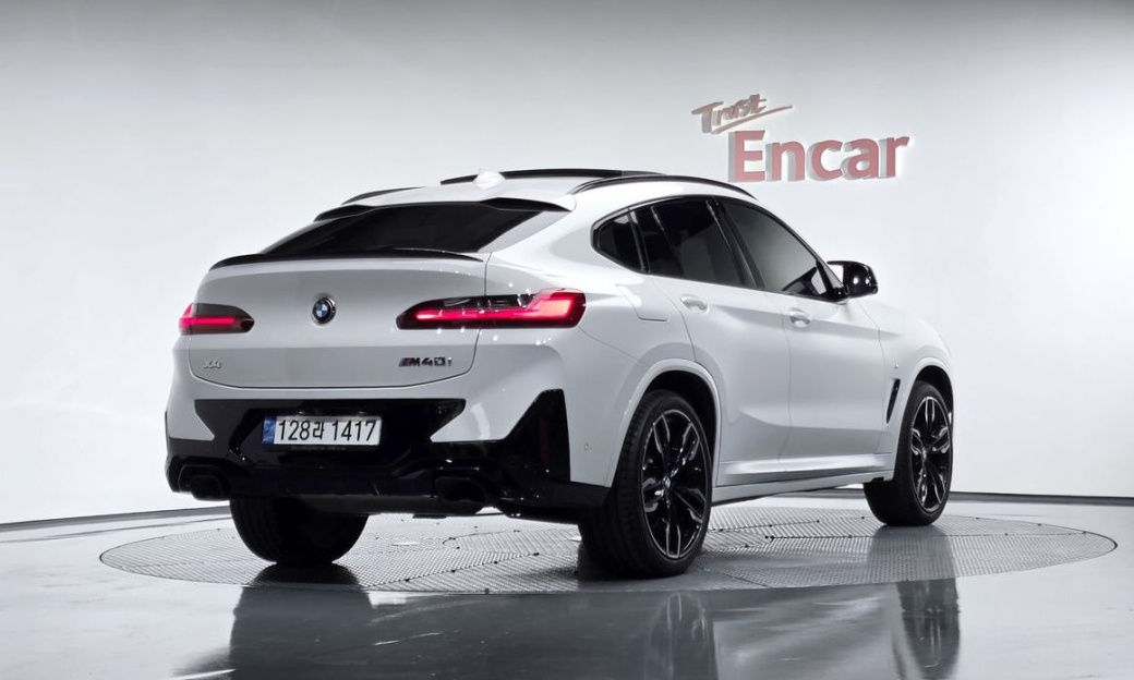 BMW X4 xDrive M40i, 2022