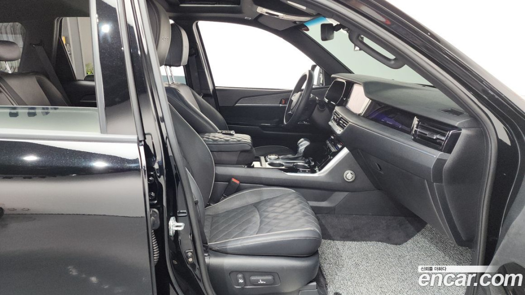 Kia Mohave Diesel 3.0 4WD 7-Seater, 2023