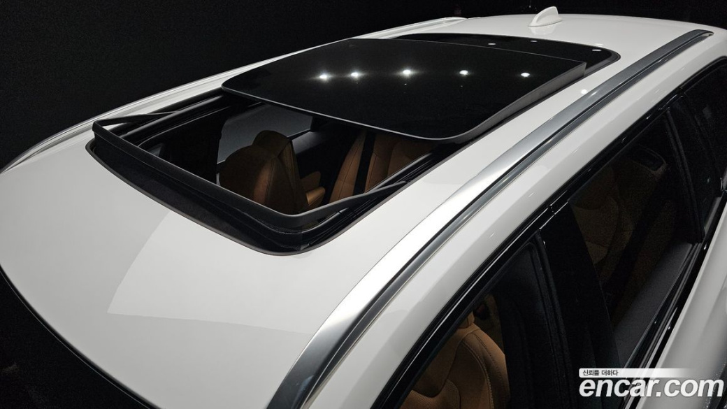 Volvo V60 B5 Ultimate AWD, 2024