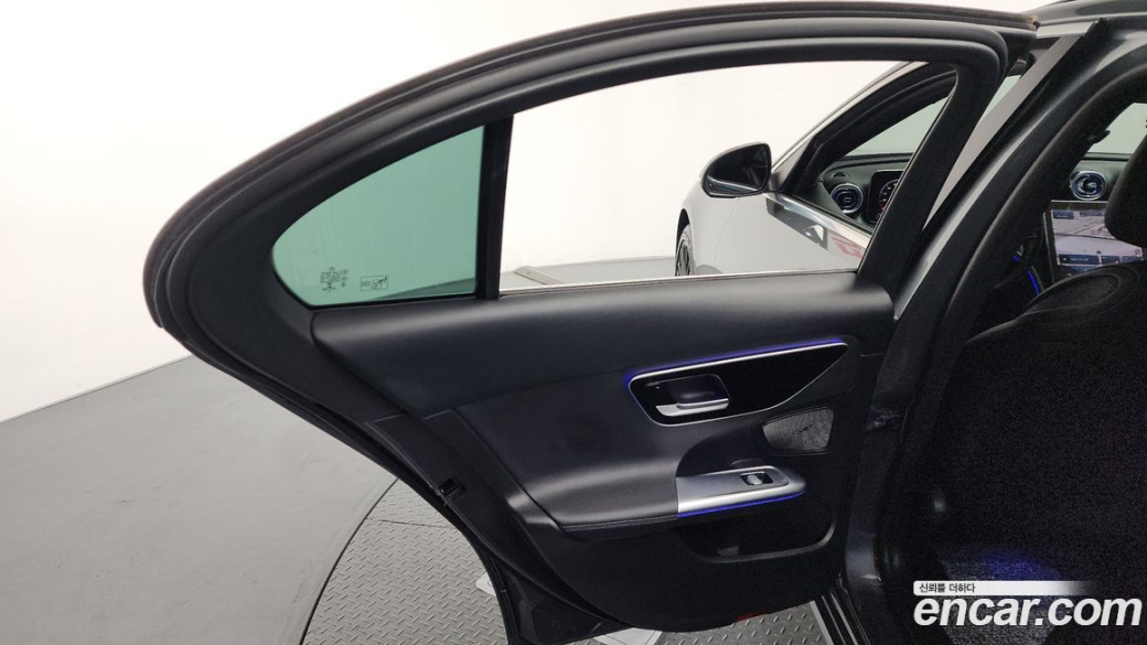 Mercedes-Benz C-Class C200 4MATIC Avantgarde, 2022