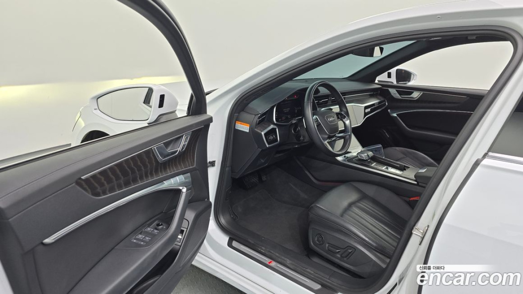 Audi A6 45 TFSI Quattro Premium, 2023