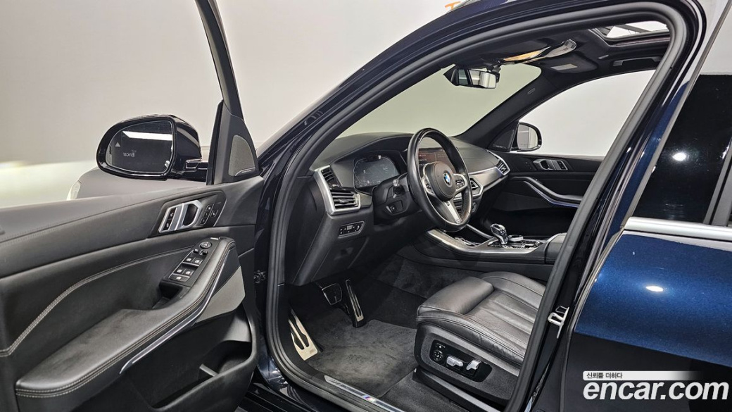 BMW X5 xDrive 40i M Sport, 2021