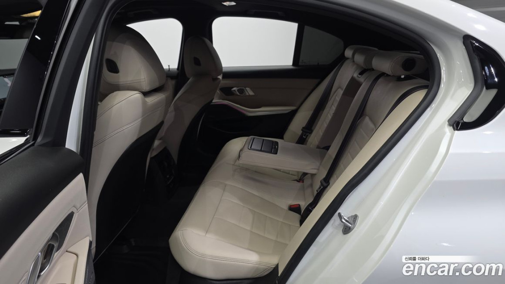 BMW 3-Series M340i, 2025