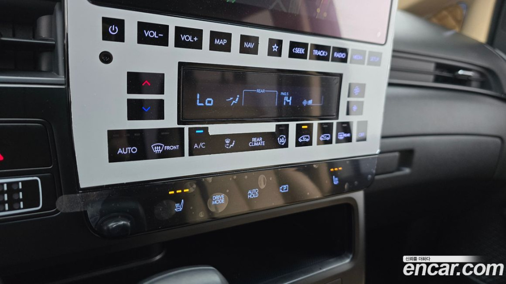 Hyundai Staria 2WD Camping Car, 2023