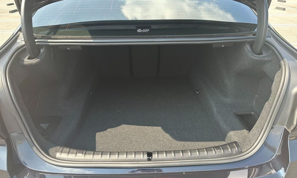 BMW 5-Series 530i xDrive M Sport Package, 2022