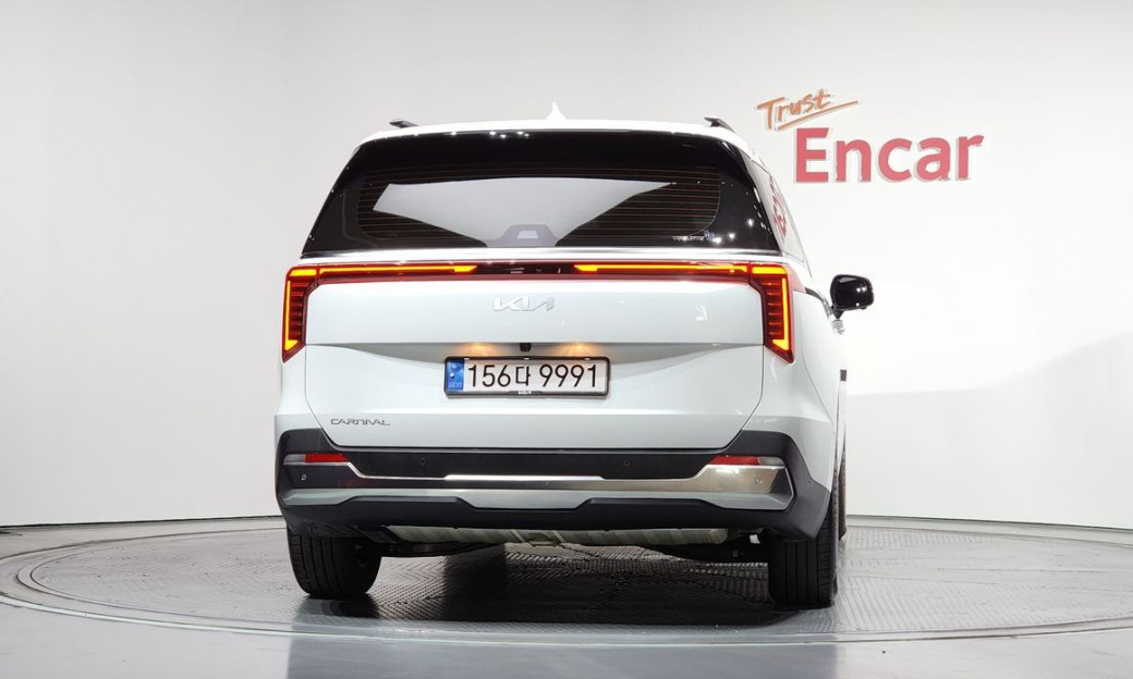 Kia Carnival 9-Seater Signature, 2025