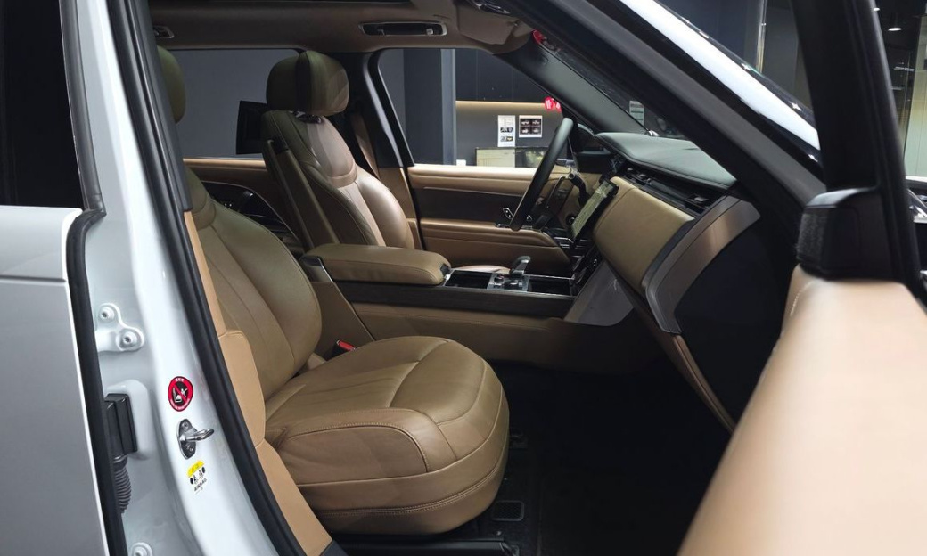 Land Rover Range Rover P530 Autobiography Long Wheel Base, 2023