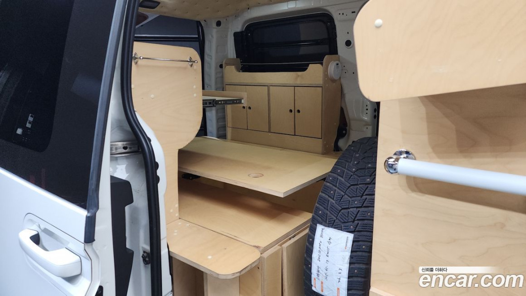 Hyundai Staria Cargo 3-Seater, 2023
