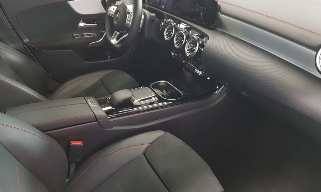 Mercedes-Benz CLA-Class CLA250 4MATIC, 2023