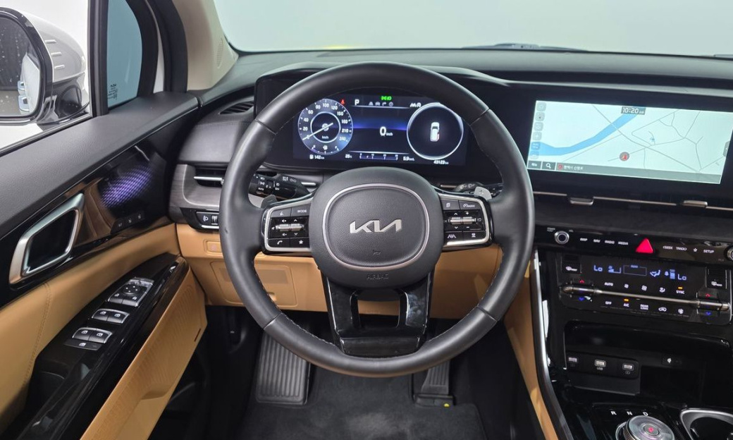 Kia Carnival 7-Seater Signature, 2023