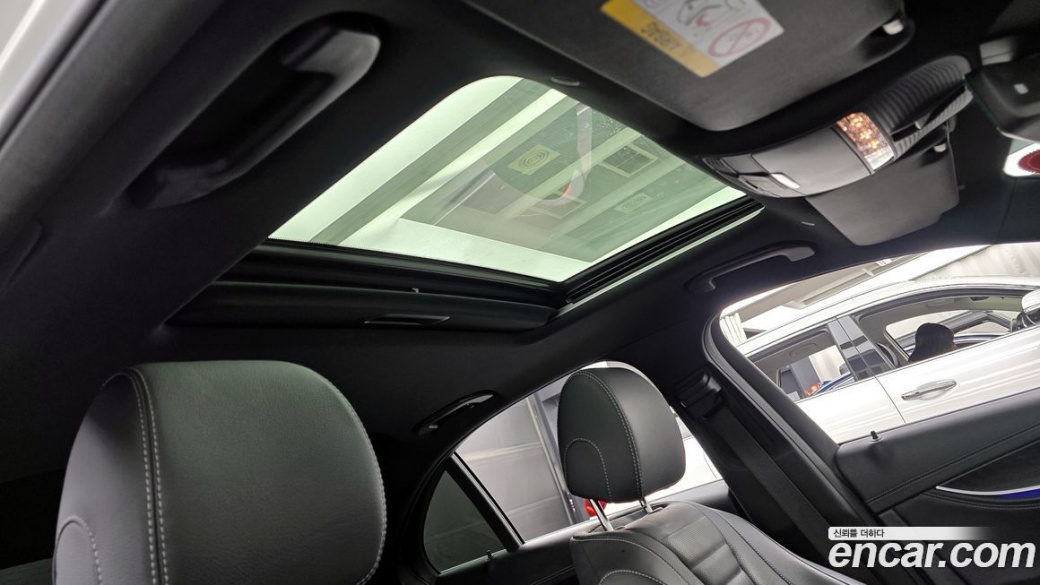 Mercedes-Benz E-Class E220d 4MATIC AMG Line, 2023