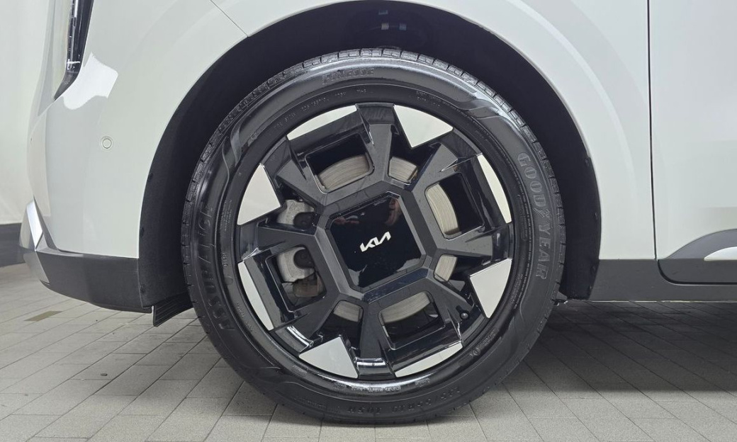Kia Carnival 9-Seater Noblesse, 2025