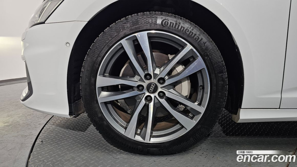 Audi A6 45 TFSI Quattro Premium, 2022