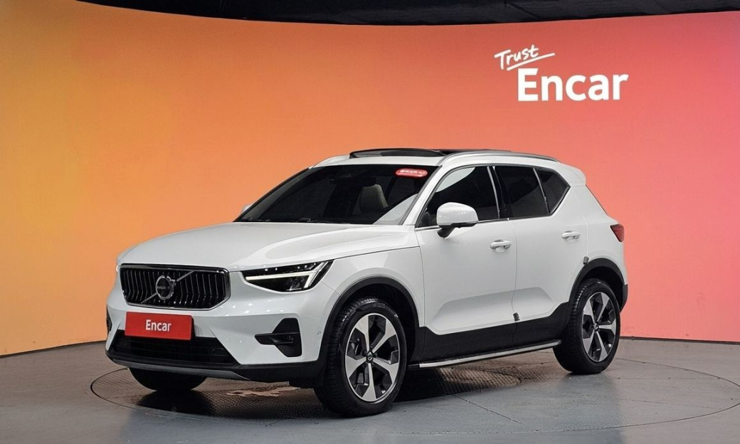 Volvo XC40 B4 Ultimate Bright, 2023