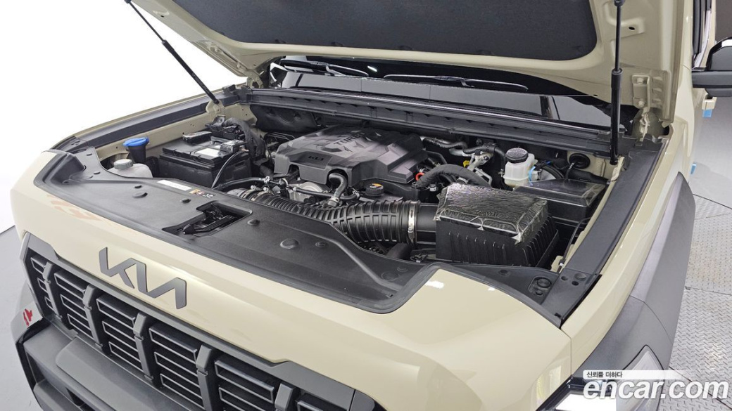 Kia Tasman 2.5T Gasoline 4WD, 2026