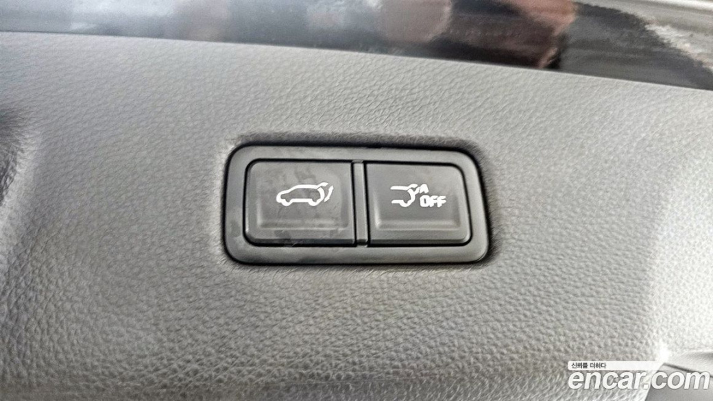 Kia Carnival 9-Seater Signature, 2023