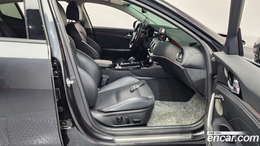 Kia Stinger 2.5 Platinum, 2023