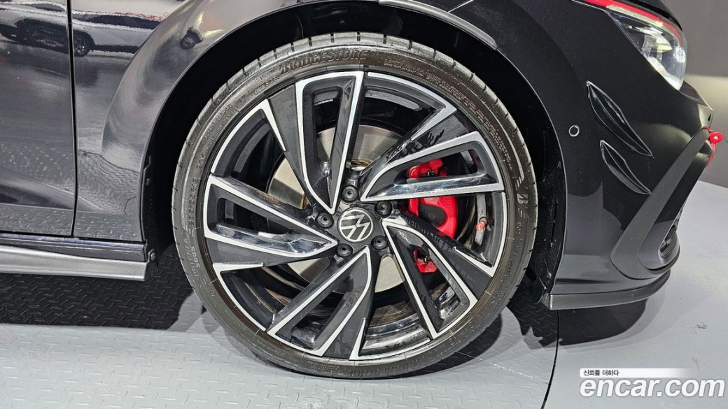 Volkswagen Golf 2.0 GTI, 2023