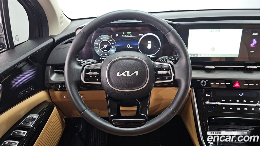 Kia Carnival 9-Seater Signature, 2023