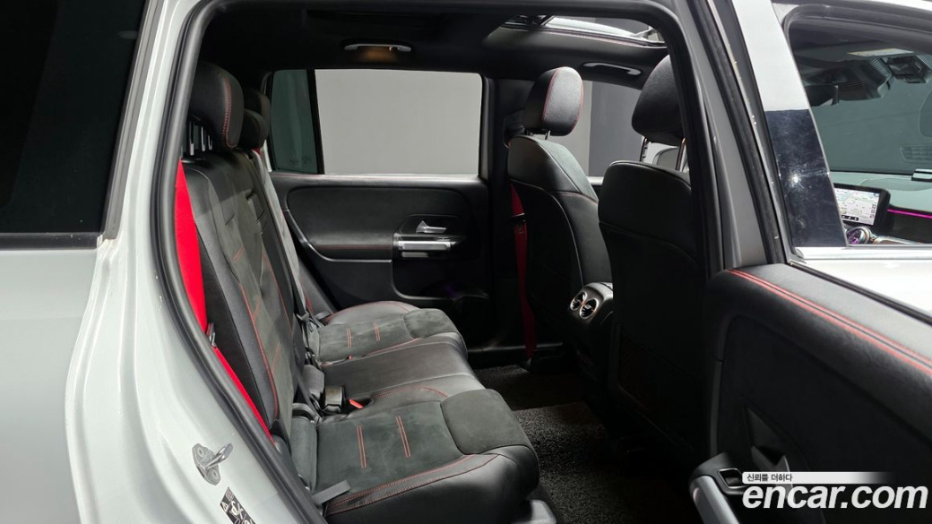 Mercedes-Benz GLB-Class AMG GLB35 4MATIC, 2021