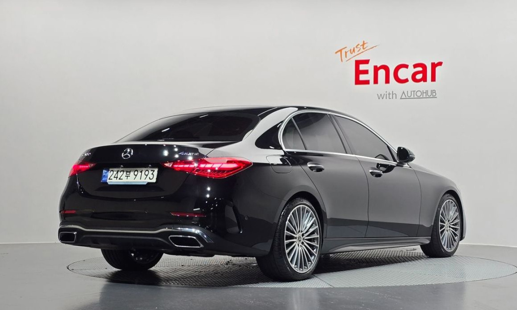 Mercedes-Benz C-Class C300 4MATIC AMG Line, 2024