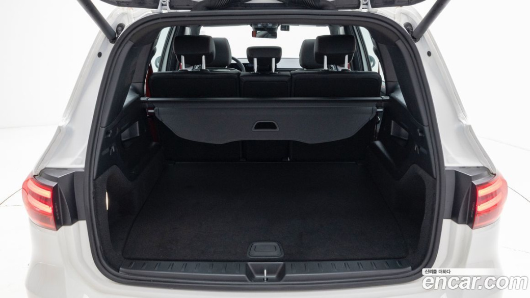 Mercedes-Benz GLB-Class AMG GLB35 4MATIC, 2025