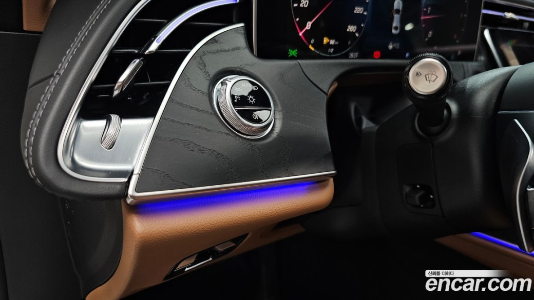 Mercedes-Benz E-Class E220d 4MATIC Exclusive, 2024