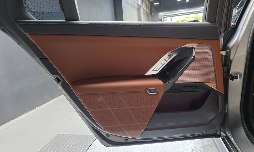 BMW 7-Series 740i xDrive M Sport Limited, 2025