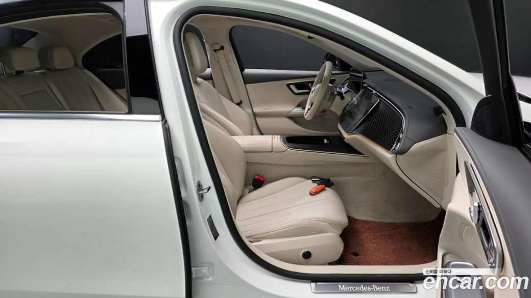 Mercedes-Benz E-Class E220d 4MATIC Exclusive, 2025
