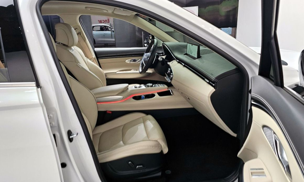 Genesis GV70 2.5T Gasoline 2WD, 2023