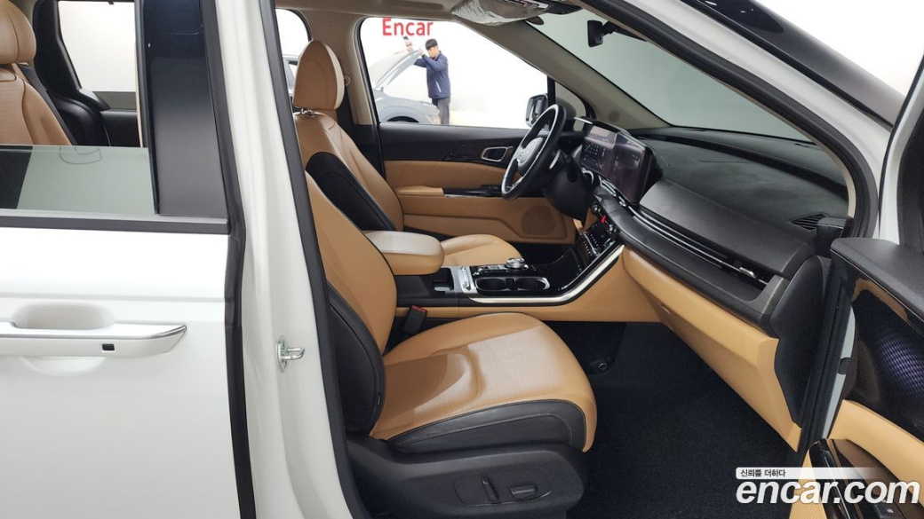 Kia Carnival 7-Seater Signature, 2022