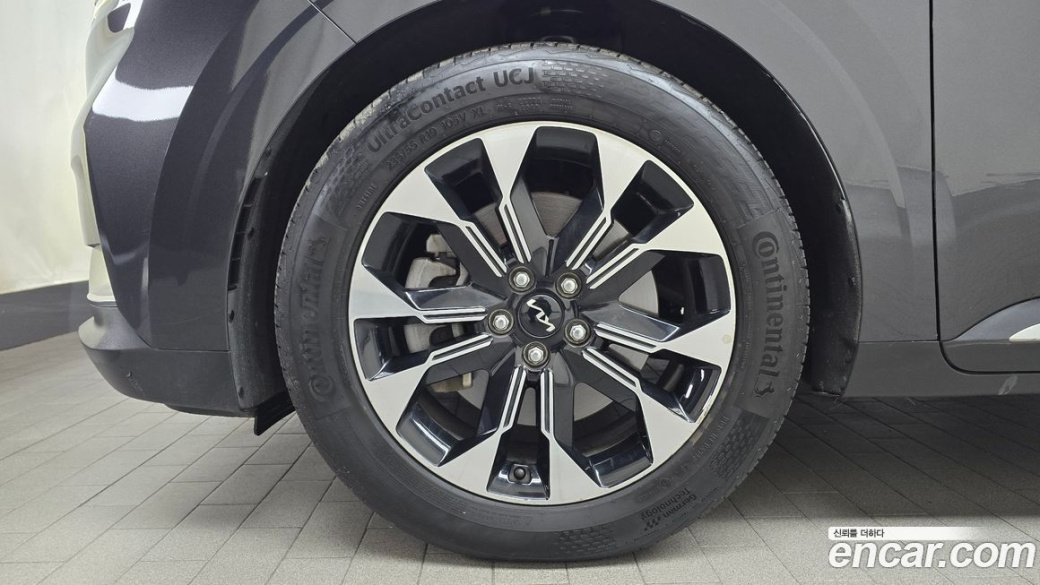 Kia Carnival 7-Seater Signature, 2022