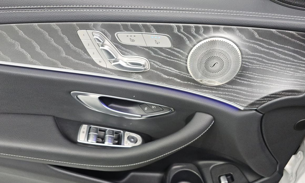 Mercedes-Benz E-Class E350 4MATIC Exclusive, 2023