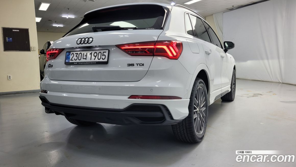 Audi Q3 35 TDI Premium, 2025