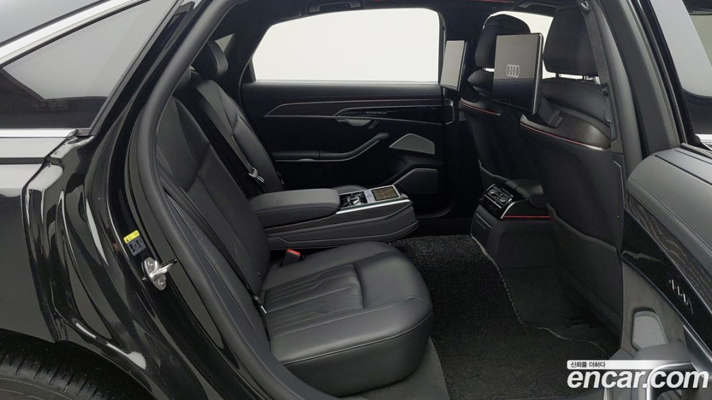 Audi A8 60 TFSI Quattro LWB, 2021
