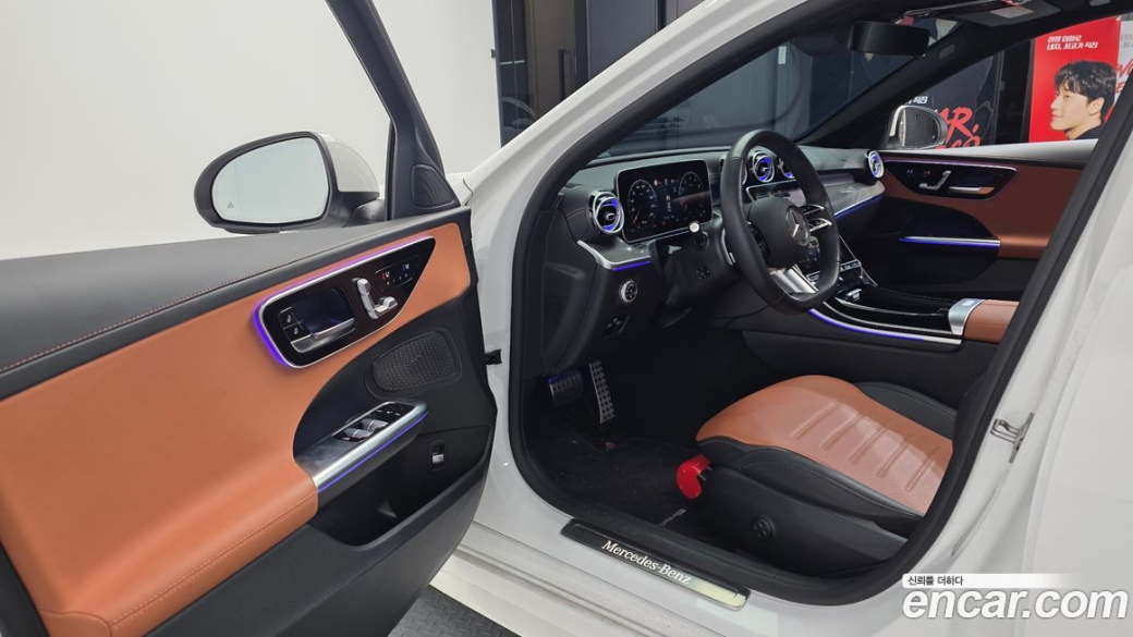 Mercedes-Benz C-Class C200 AMG Line, 2025