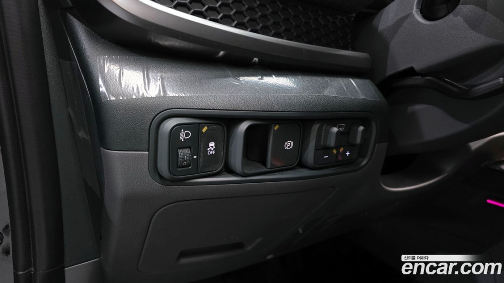 Kia Tasman 2.5T Gasoline 2WD, 2026