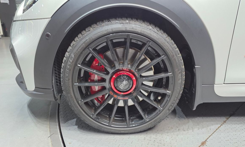 Mini Cooper Convertible JCW, 2024