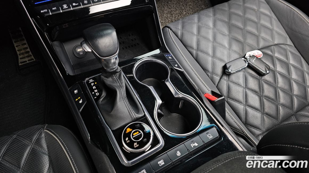 Kia Mohave Diesel 3.0 4WD 6-Seater, 2022