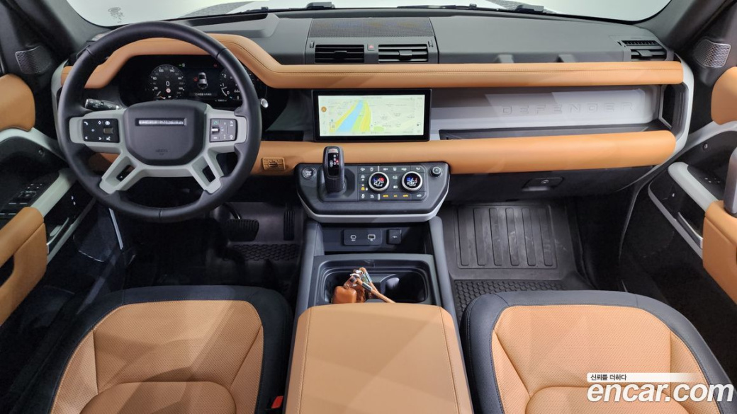 Land Rover Defender 110 P300 X-Dynamic SE, 2024