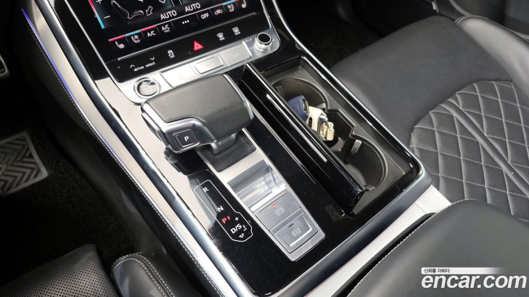 Audi Q7 55 TFSI Quattro Premium, 2022